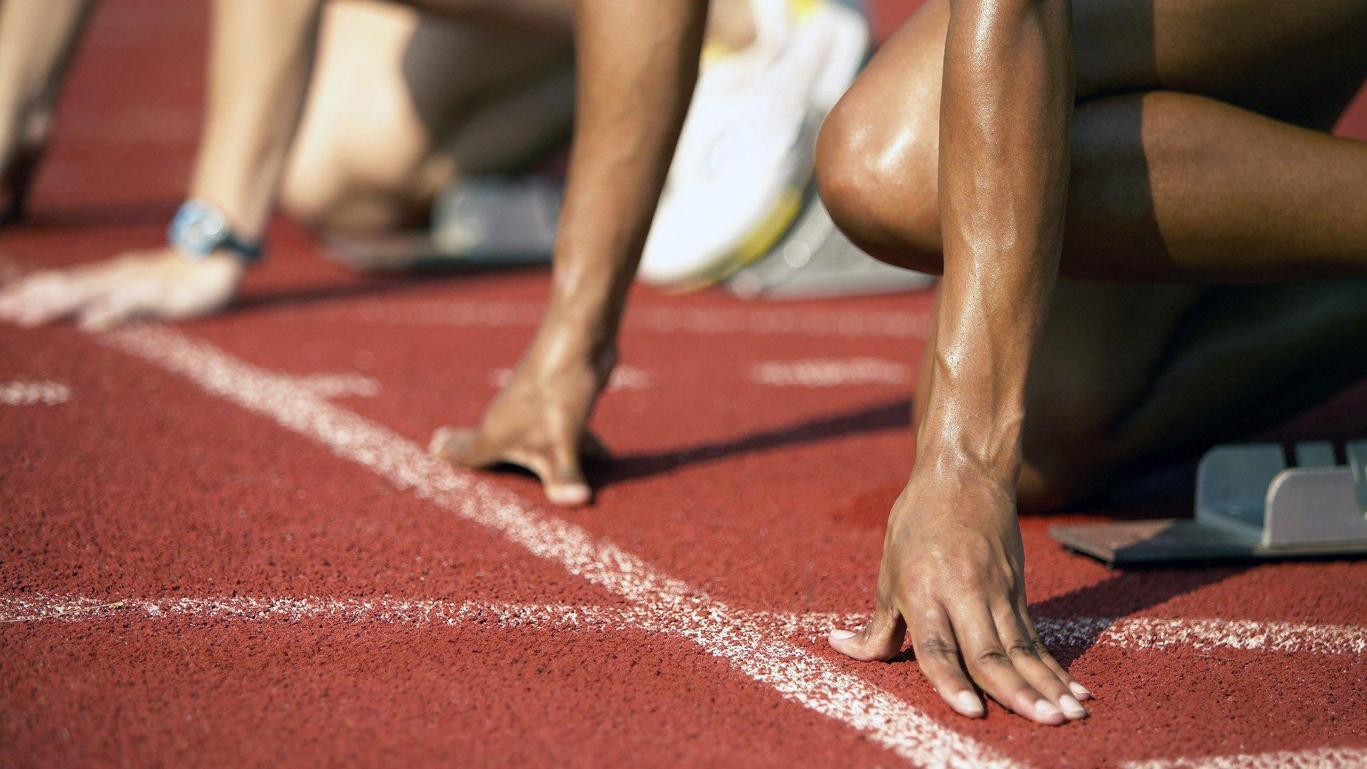 巴萨公布西超杯大名单，莱万领衔锋线，阿劳霍伤愈回归，中场核心加维因伤遗憾缺席